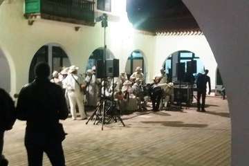 Baile de piñatas en la Casa de la Juventud (Foto TA)